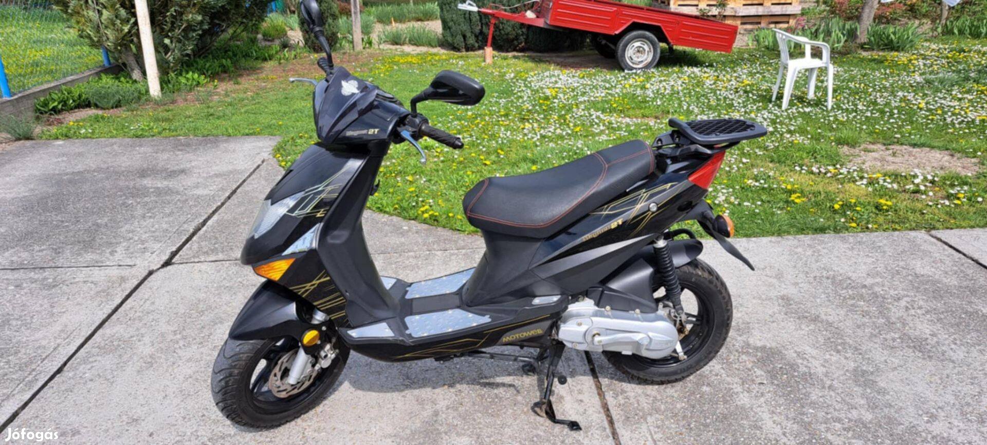 Robogó Motowell 50 cm3
