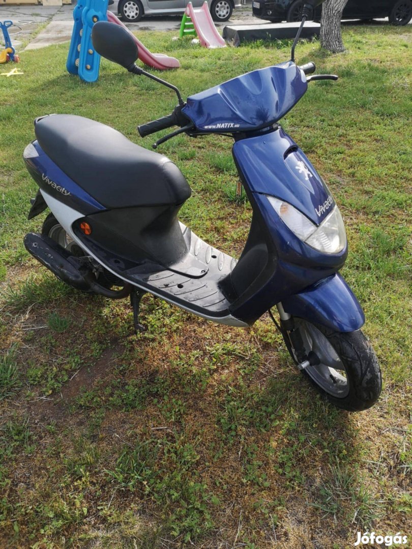 Robogó Peugeot Vivacyty