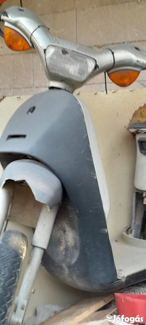 Robogó, motorkerékpár