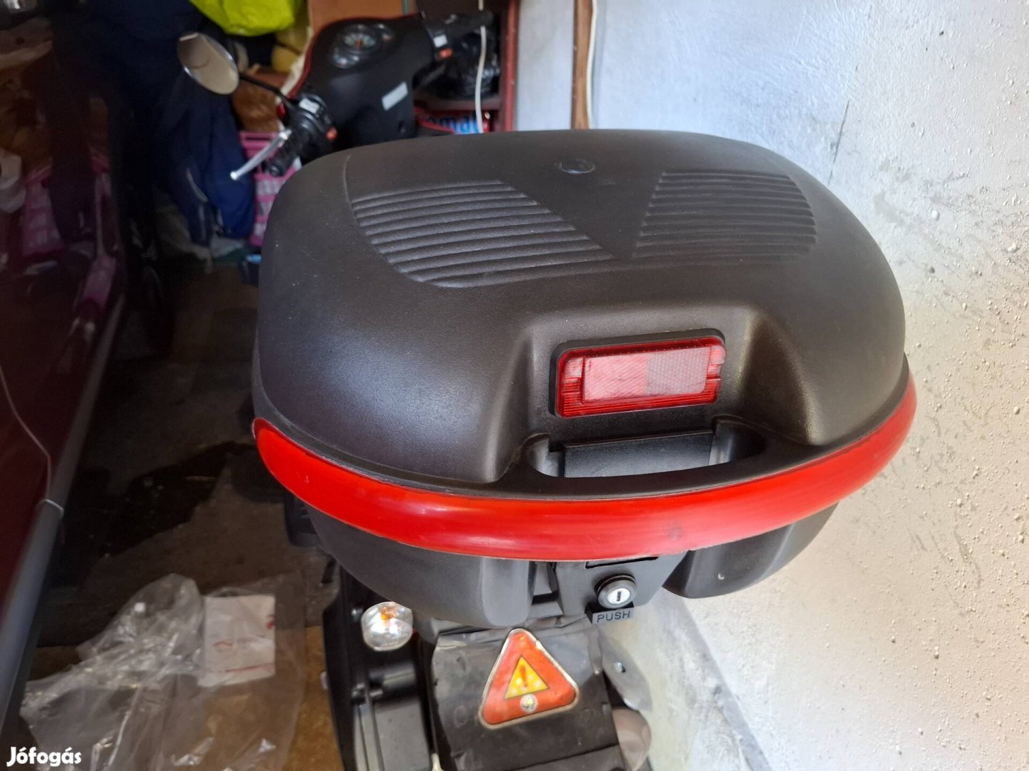 Robogó csomagtartó doboz box