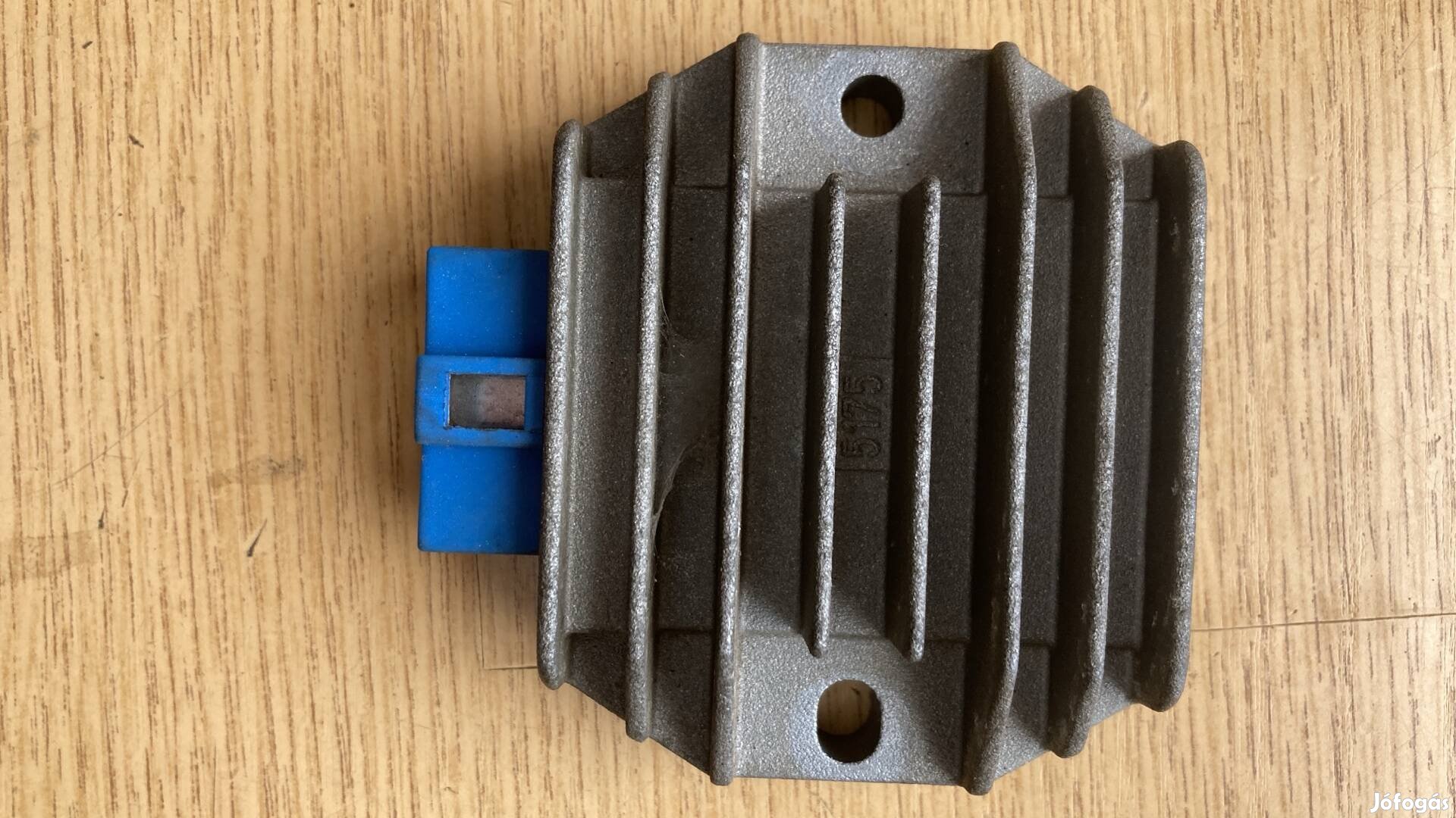 Robogó feszültség szabályzó