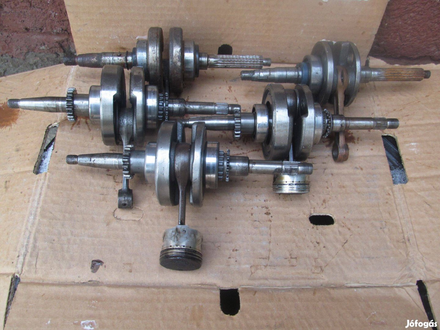 Robogó főtengelyek eladóak