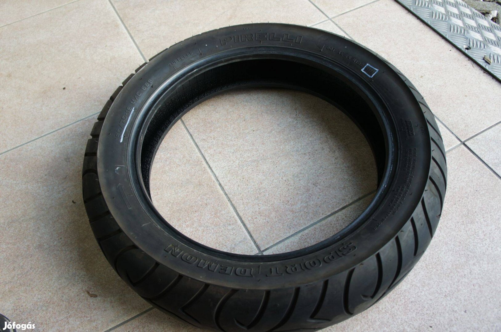 Robogó gumi Pirelli 150/70 R16 150/70 R 16