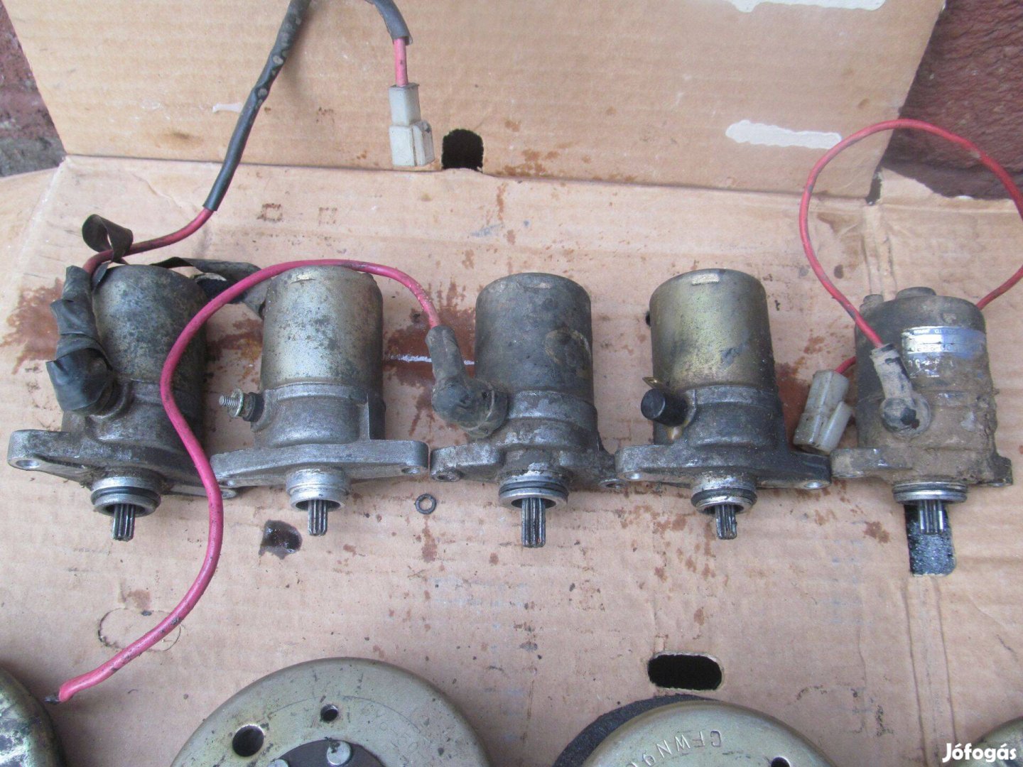 Robogó önindító motorok eladóak