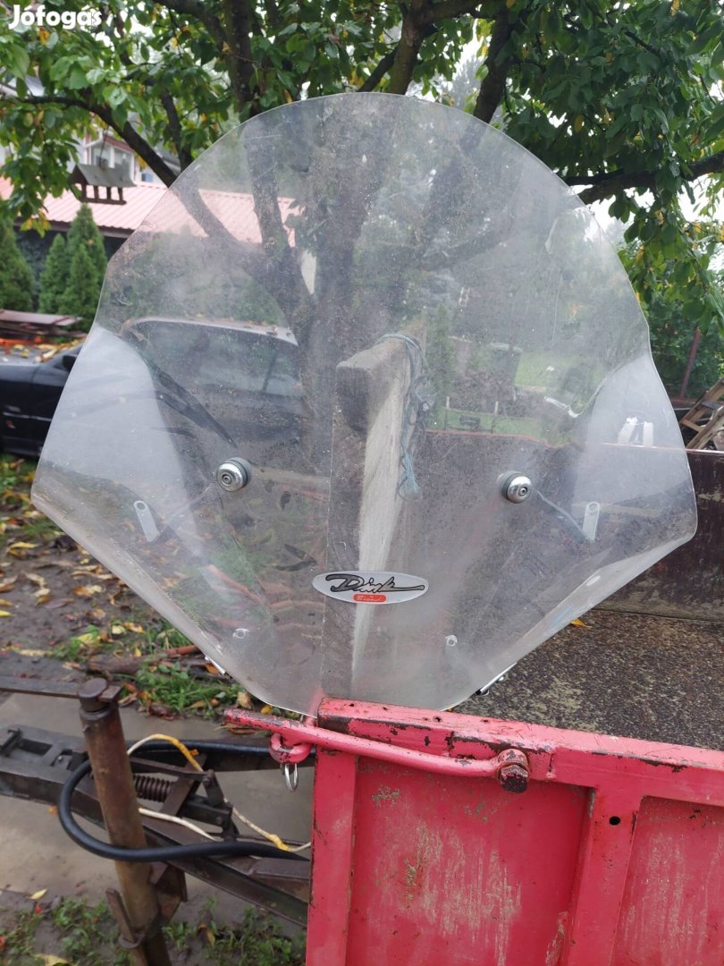 Robogó plexi szélvédő 