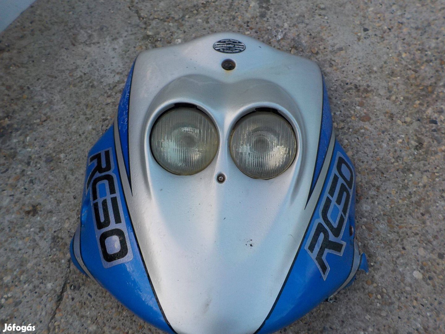 Robogóra,gyári fényezésű-matricázású fej-oldalidom eladó
