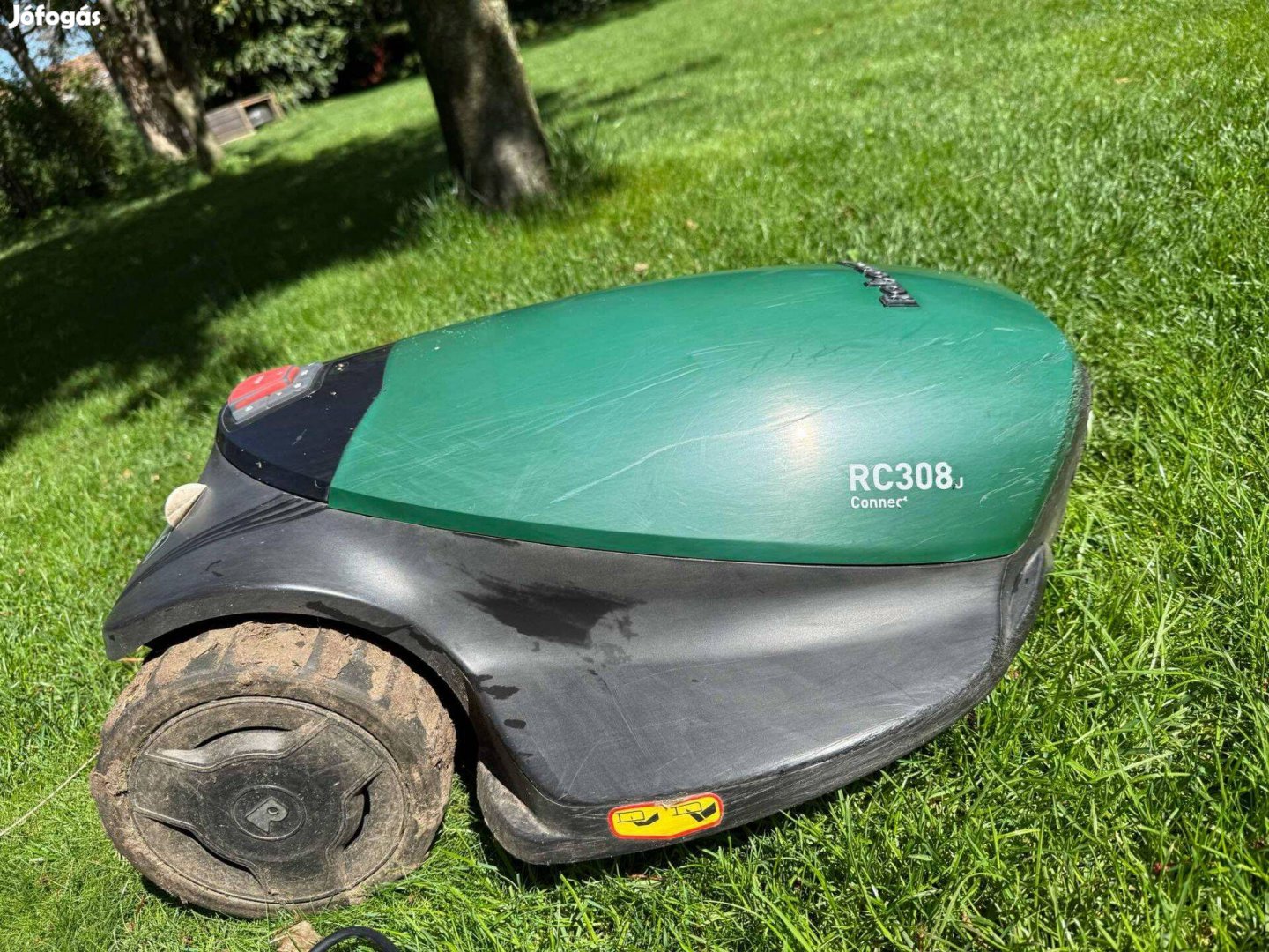 Robot fűnyíró