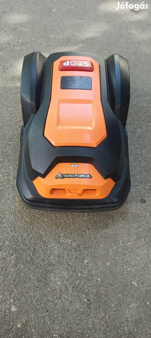 Robot fűnyíró eladó.