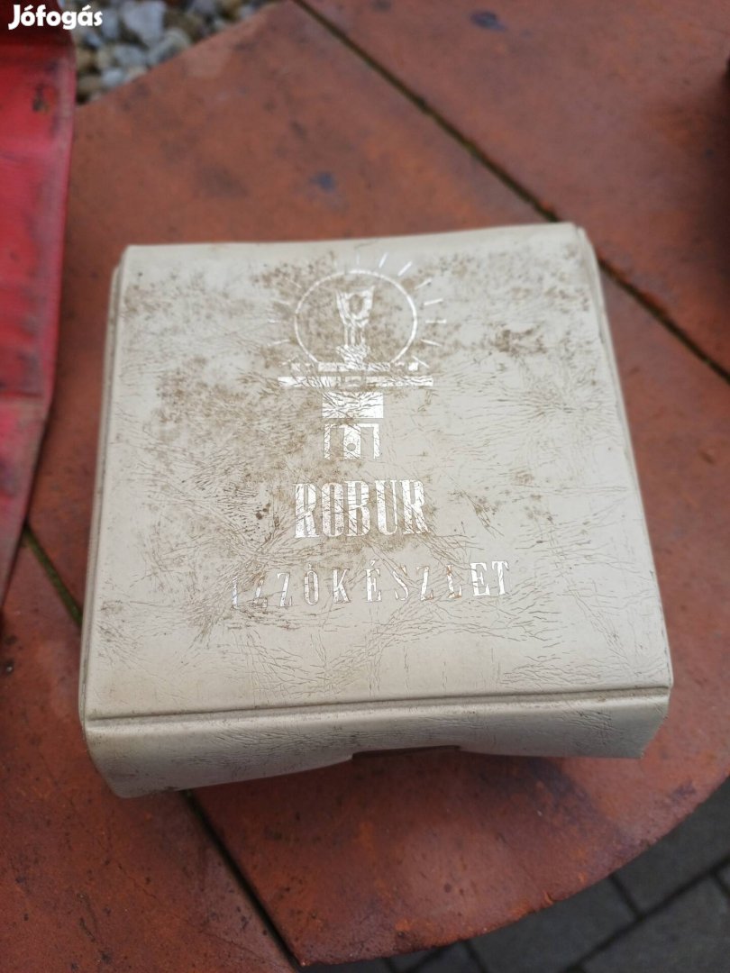 Robur égőkészlet.