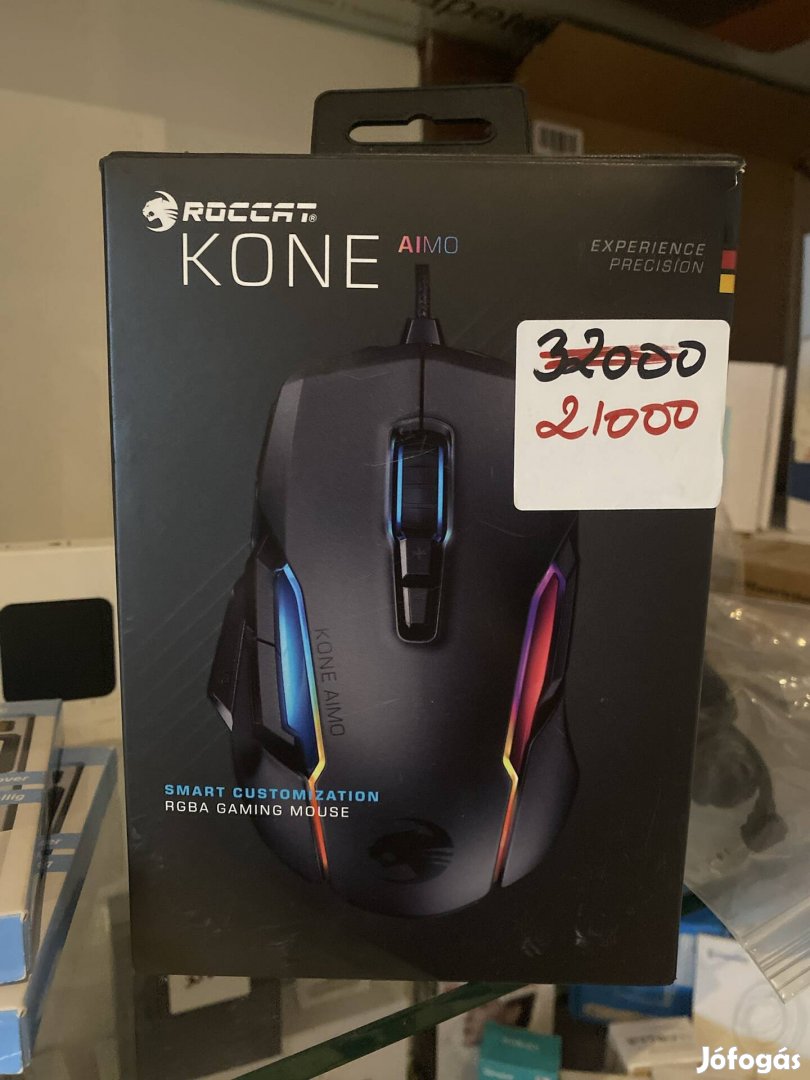 Roccat Kone Aimo Fekete gamer egér