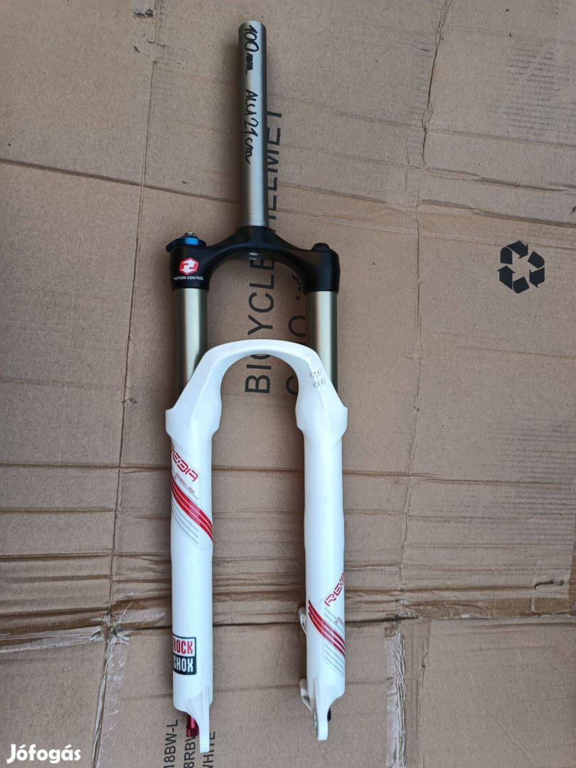 Rock Shox Reba 26"-os levegős teleszkóp