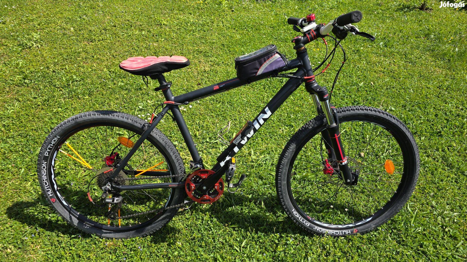 Rockrider 520 MTB kerékpár. Sok kiegészitő