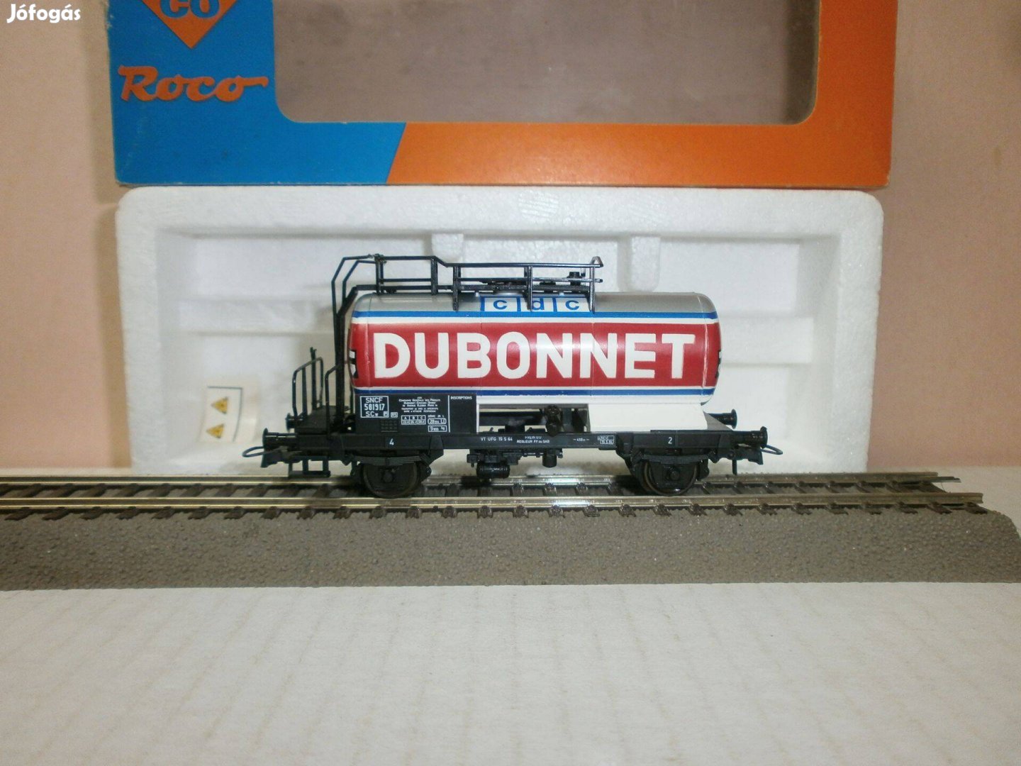 Roco 4337F - SNCF "Dubonnet" - tartály - H0 (kkk) - Nem