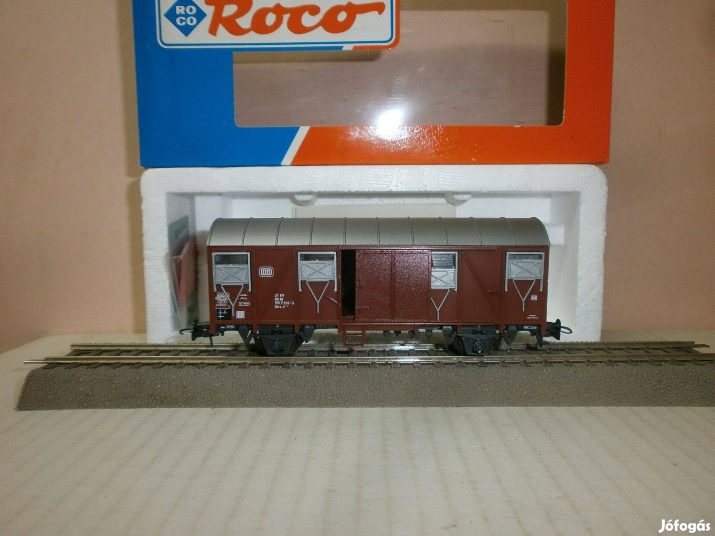 Roco 46266 - DB - zárt teher kocsi - H0