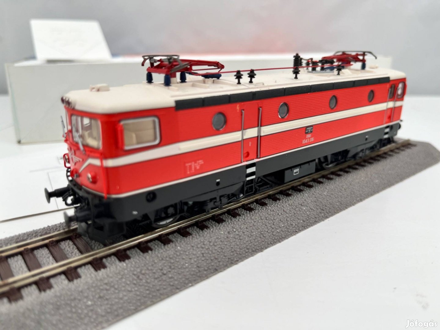 Roco 63760 H0 ÖBB 1043 06 villanymozdony Új mozdony