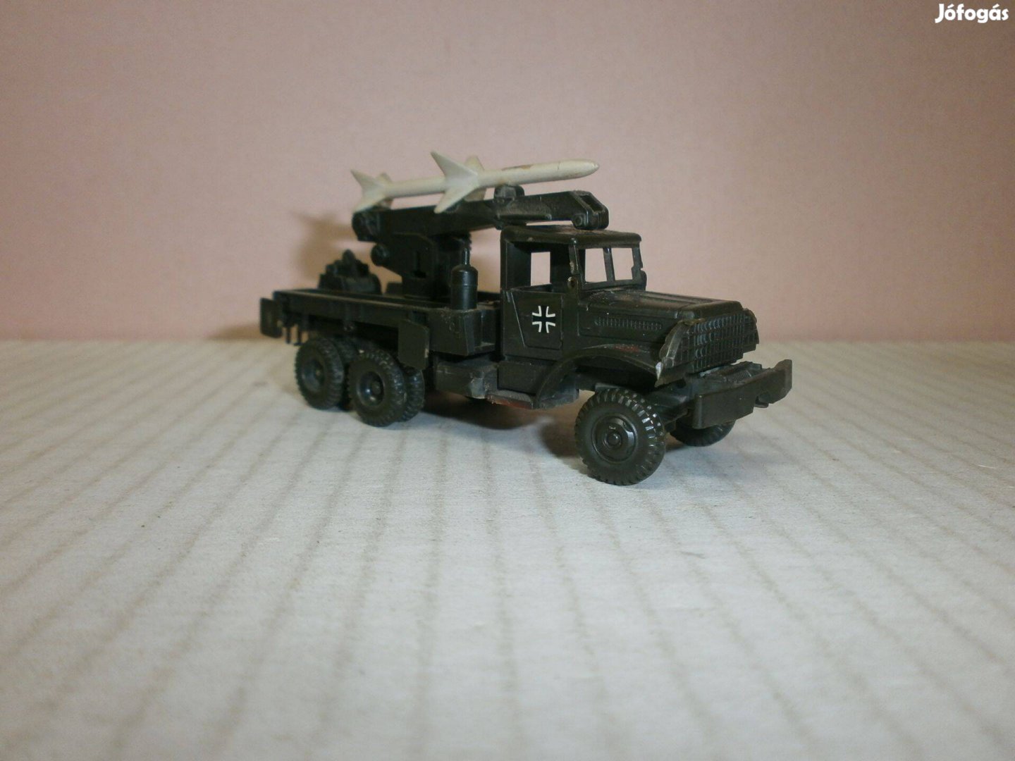 Roco - katonai kamion raketával - 1:87 - (AB-38)