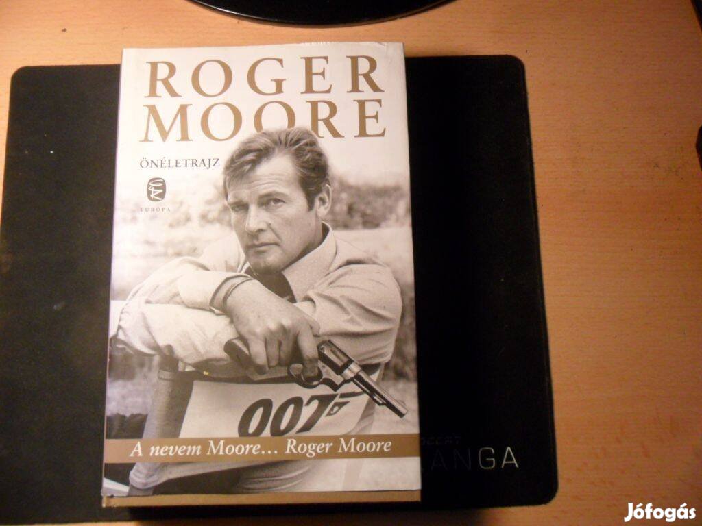 Roger Moore : Önéletrajz