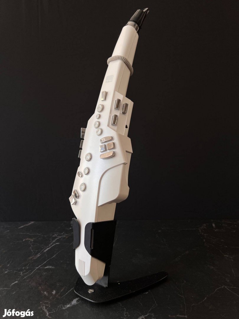 Roland Aerophone AE-10 digitális saxophone