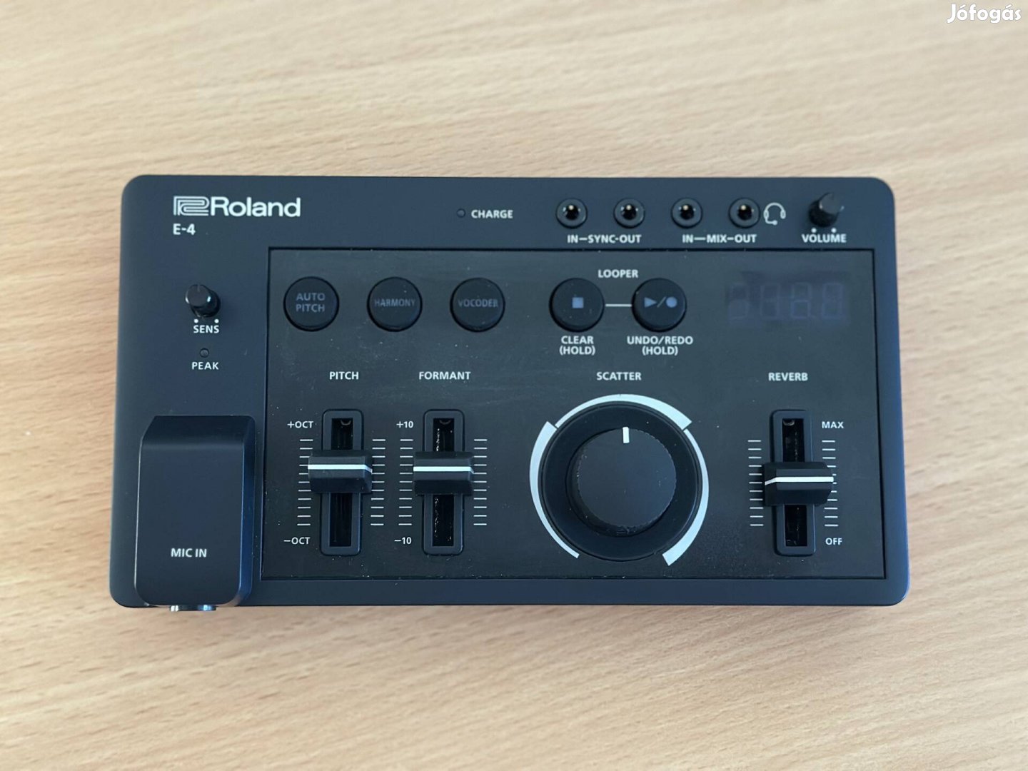 Roland E-4 Voice Tweaker - Effekt & Looper