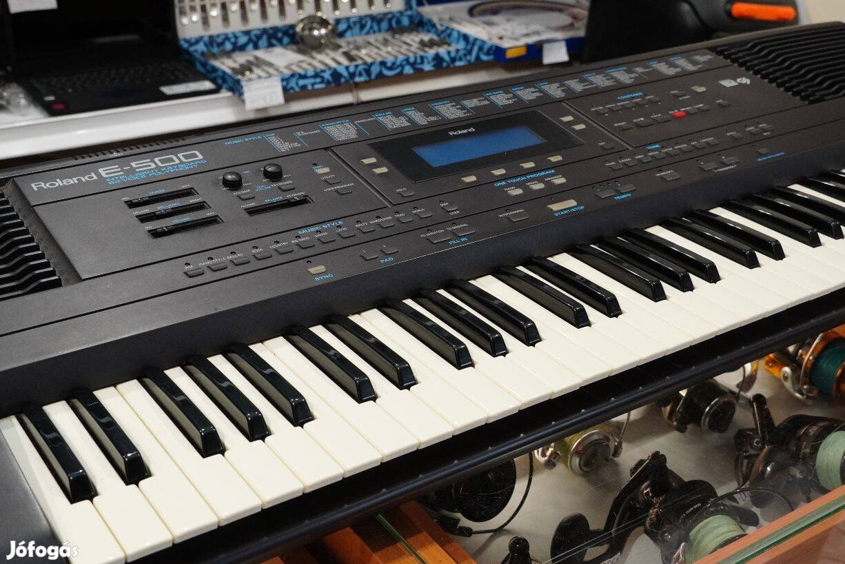 Roland E-500 Szintetizátor