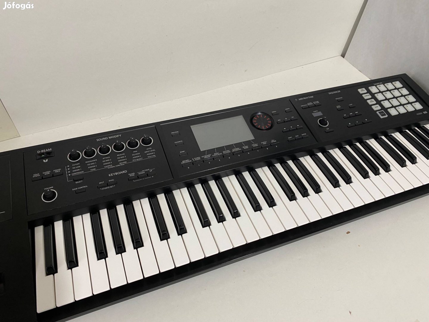 Roland Fa 06 szintetizátor, workstation