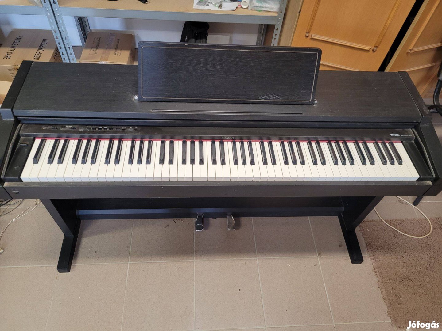 Roland HP-1700L Pianino