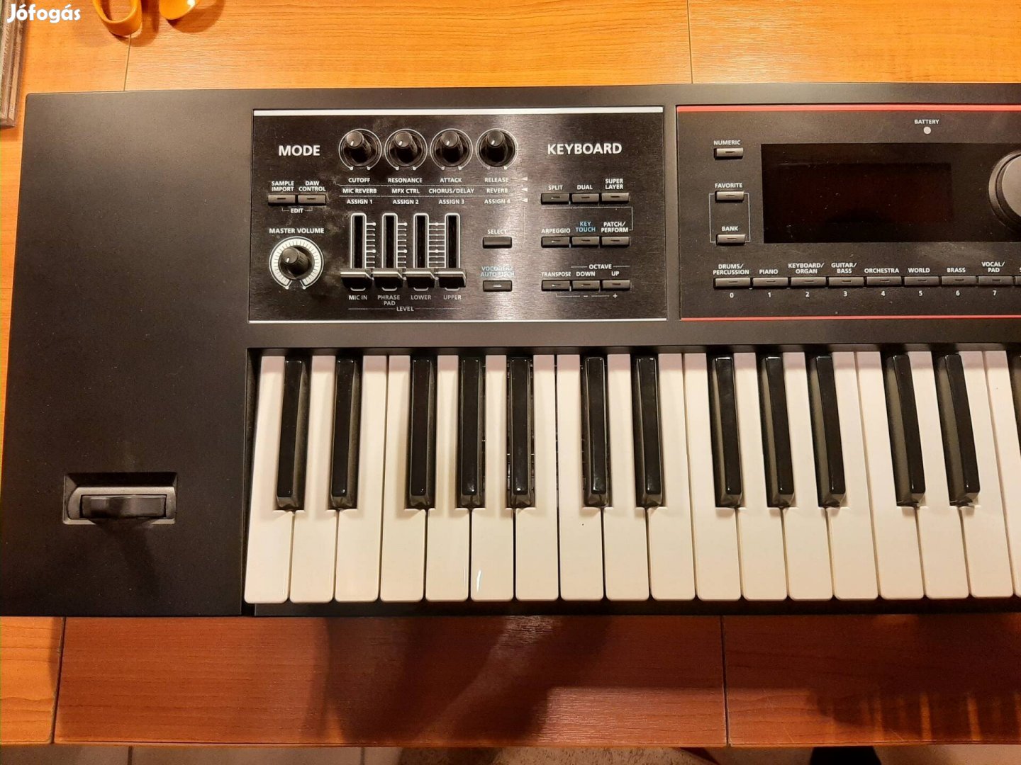 Roland Juno DS 61