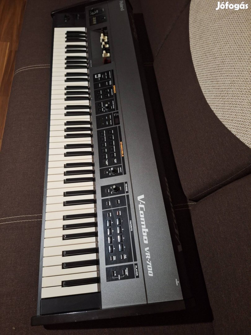 Roland VR -700  Csak 2 napig ennyi