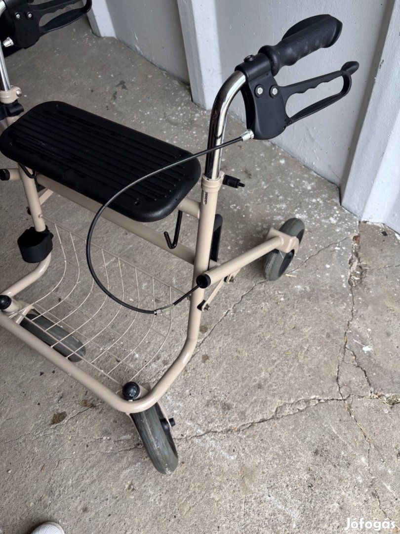 Rollátor és járókeret