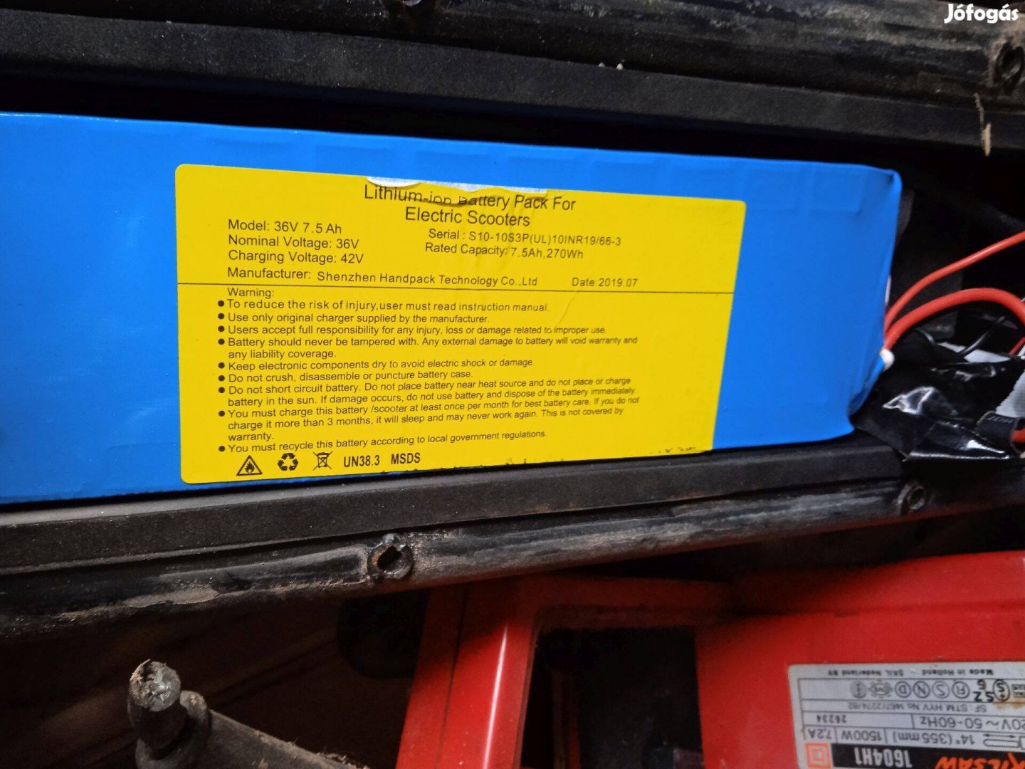 Roller alkatrészek 36v akkumulátor vezérlő stb az egész 19.900ft
