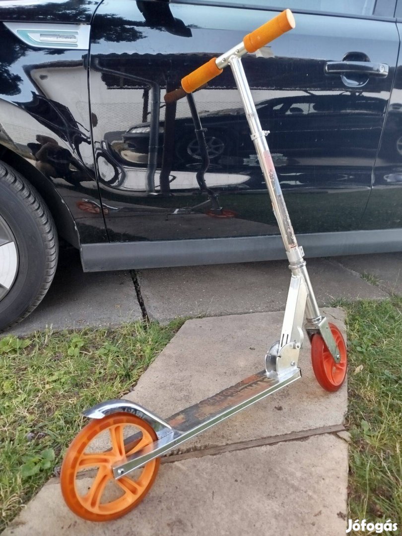 Roller összecsukható