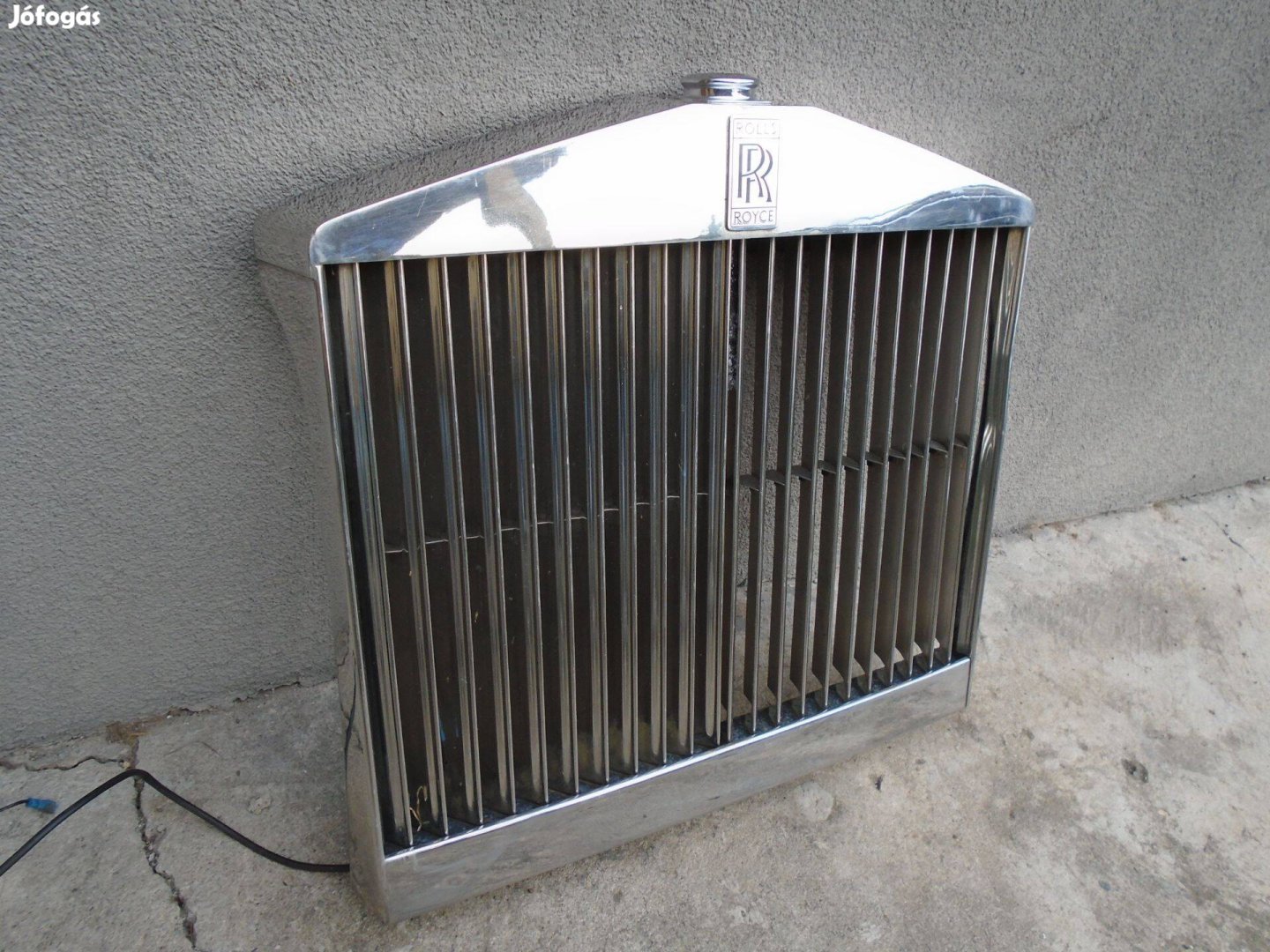 Rolls Royce Silver Shadow Wraith díszrács eladó!