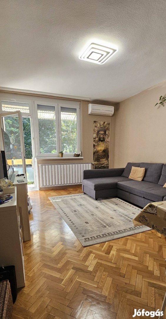 Rómaifürdőn zöld környezeteben 2 szobás lakás eladó (nem panel)