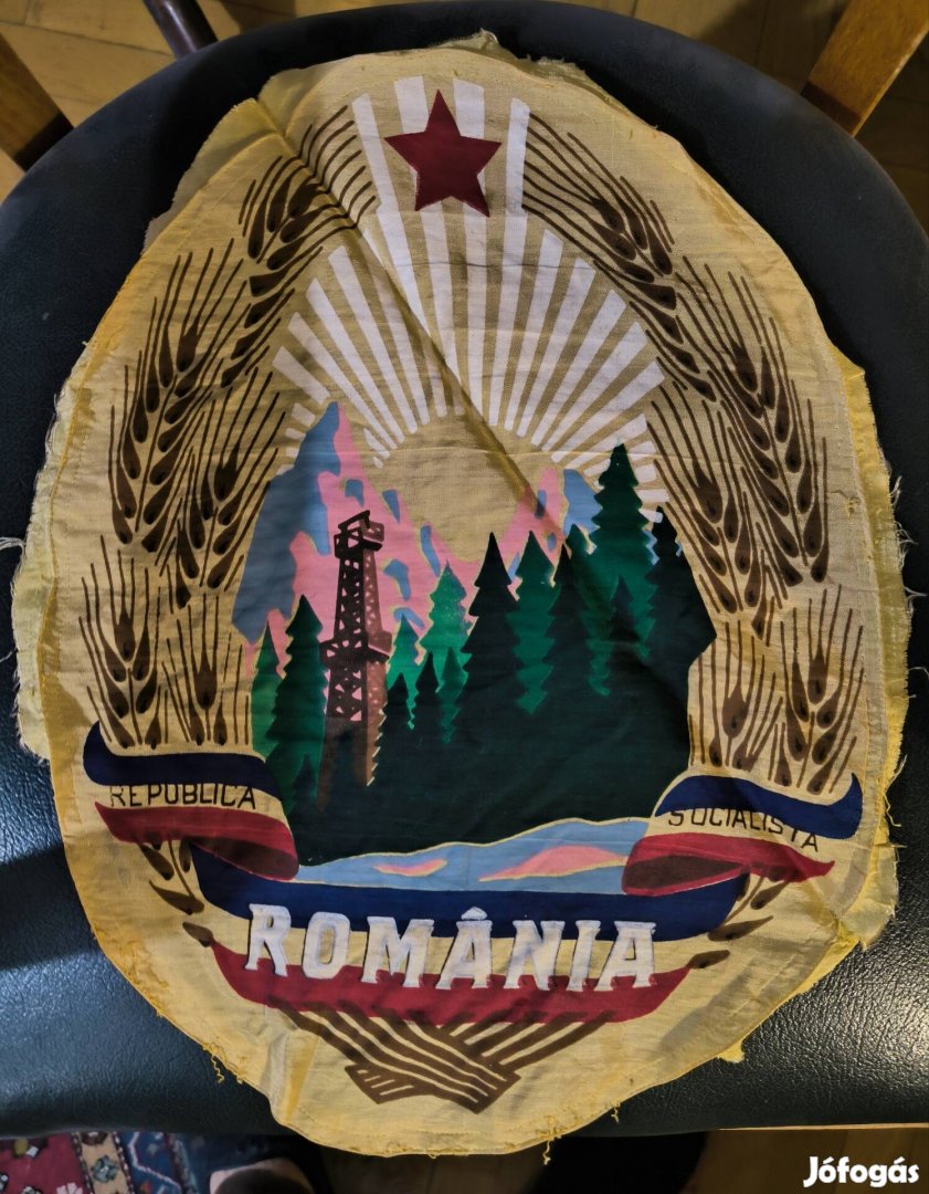 Román kommunista címer 