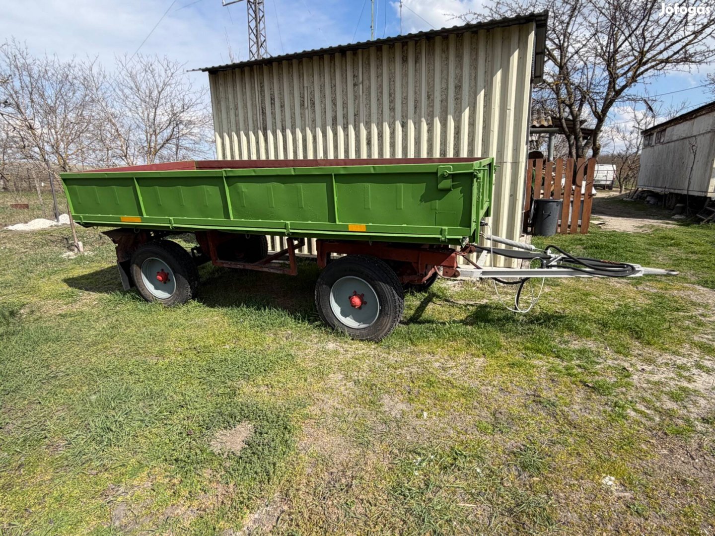 Roman típusú, lassú jármű-vontatmány Eladó!