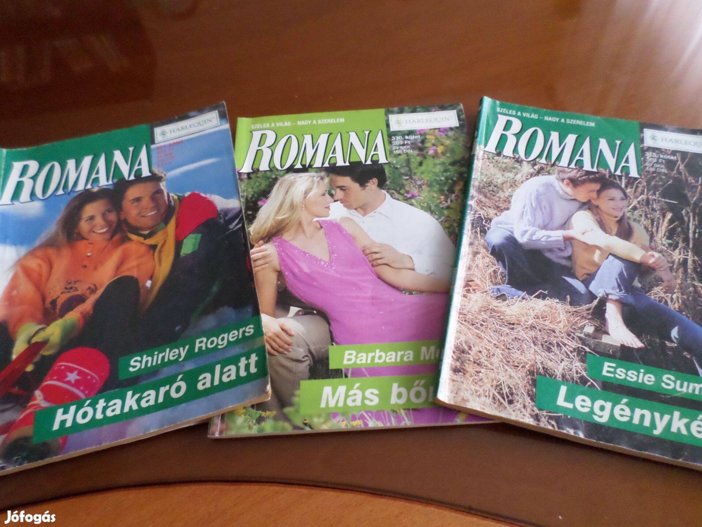 Romana 371. kötet Shirley Rogers Hótakaró alatt 3 db egyben Romantikus