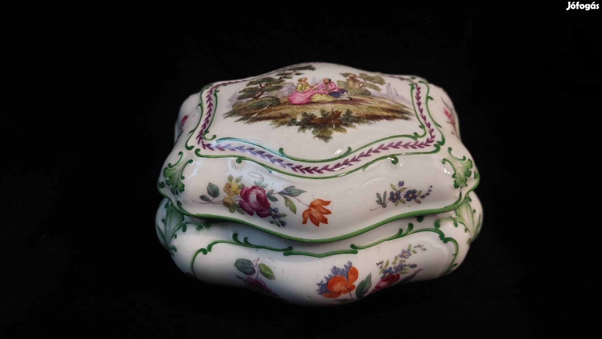 Romantikus, kézifestett, nagyméretű porcelán doboz