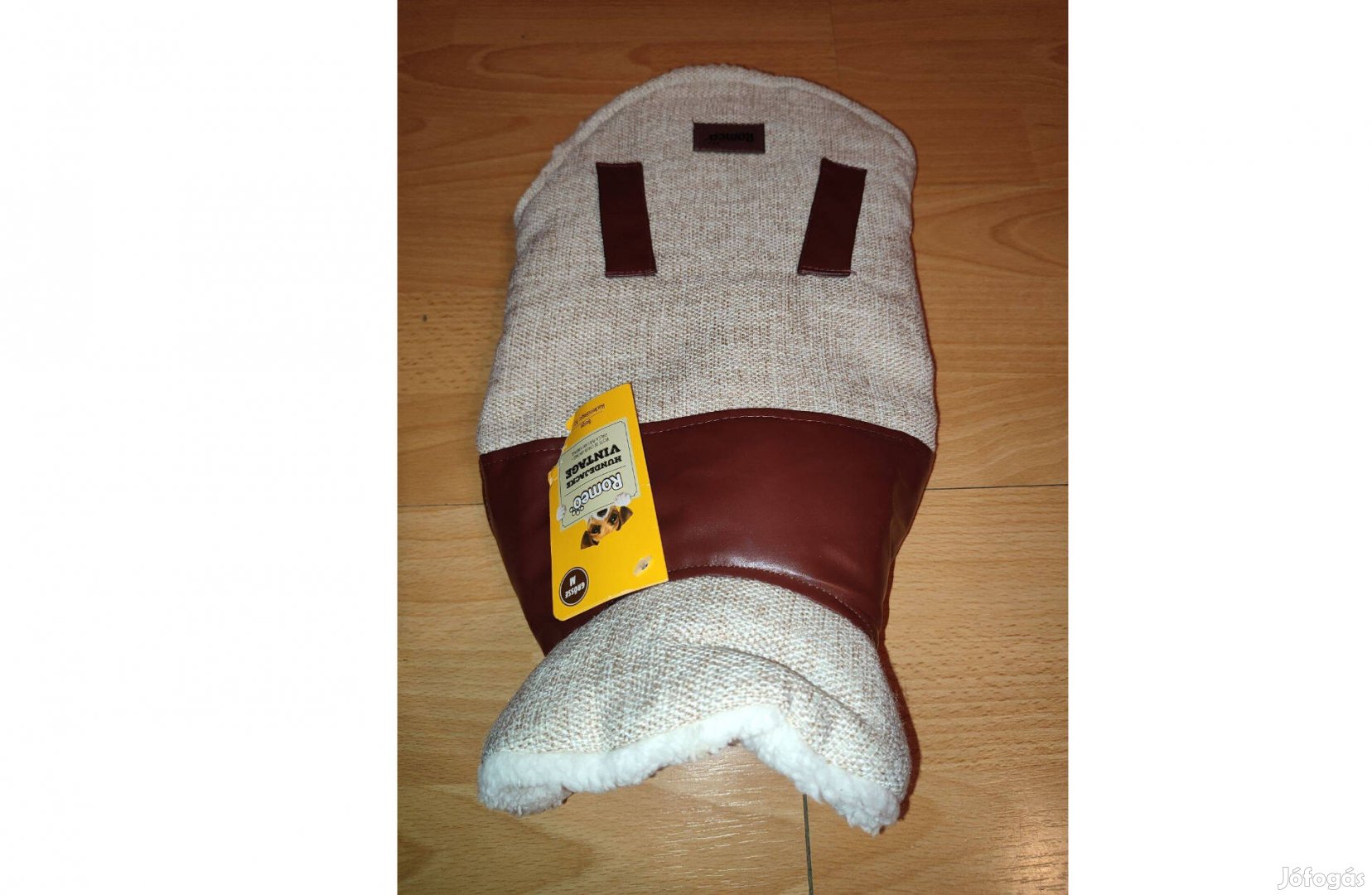 Romeo bézs színű új, címkés kutyaruha (30 cm háthossz)