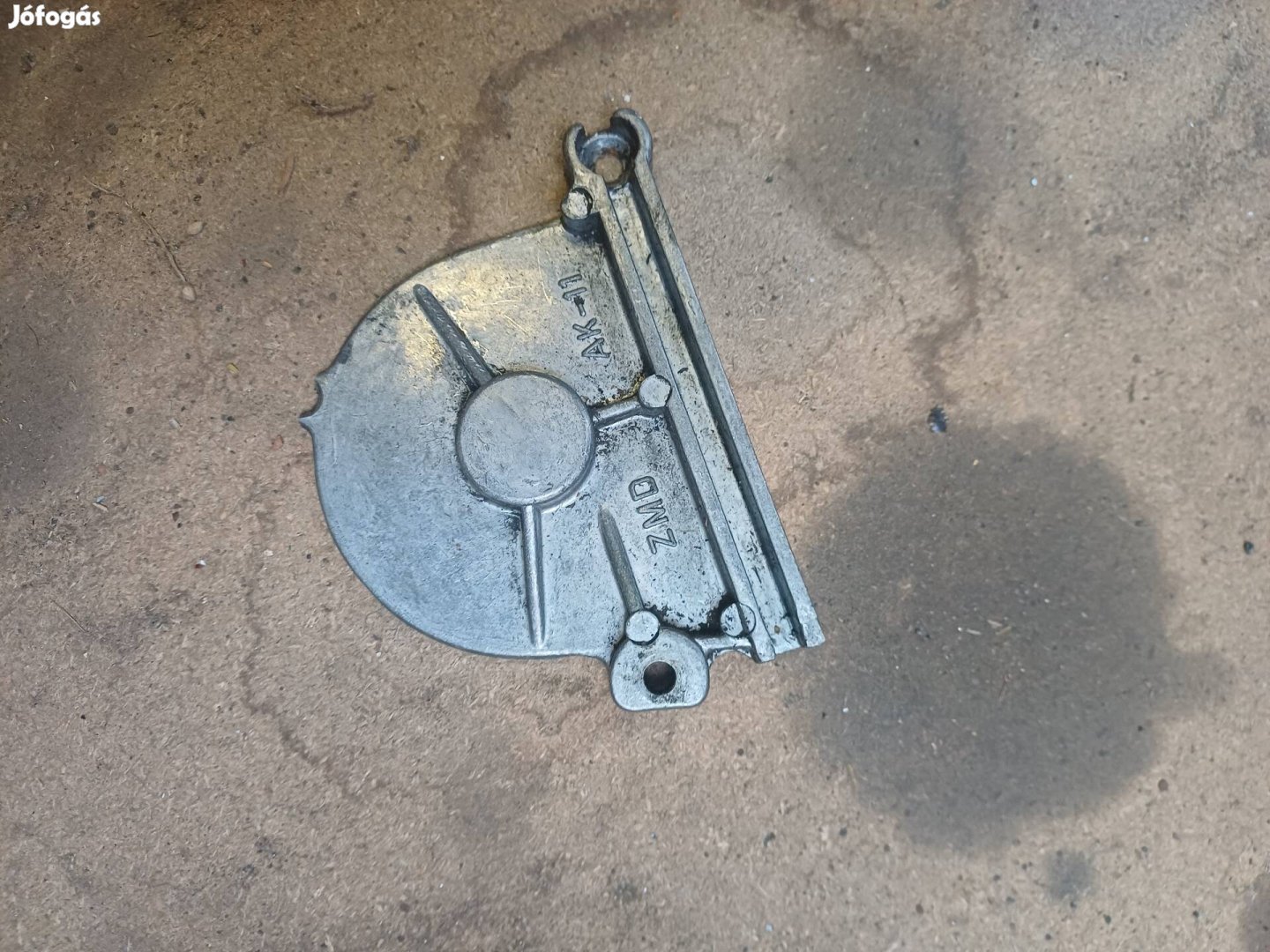 Romet-Komár gyújtást védő lemez.