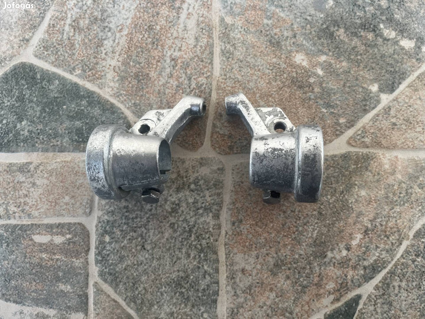 Romet Komár kormány konzolok