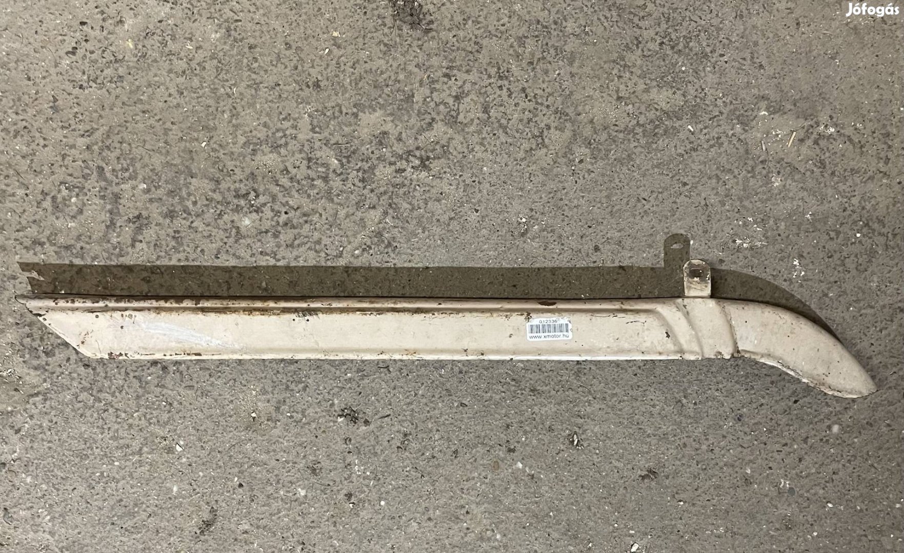 Romett Komár láncvédő