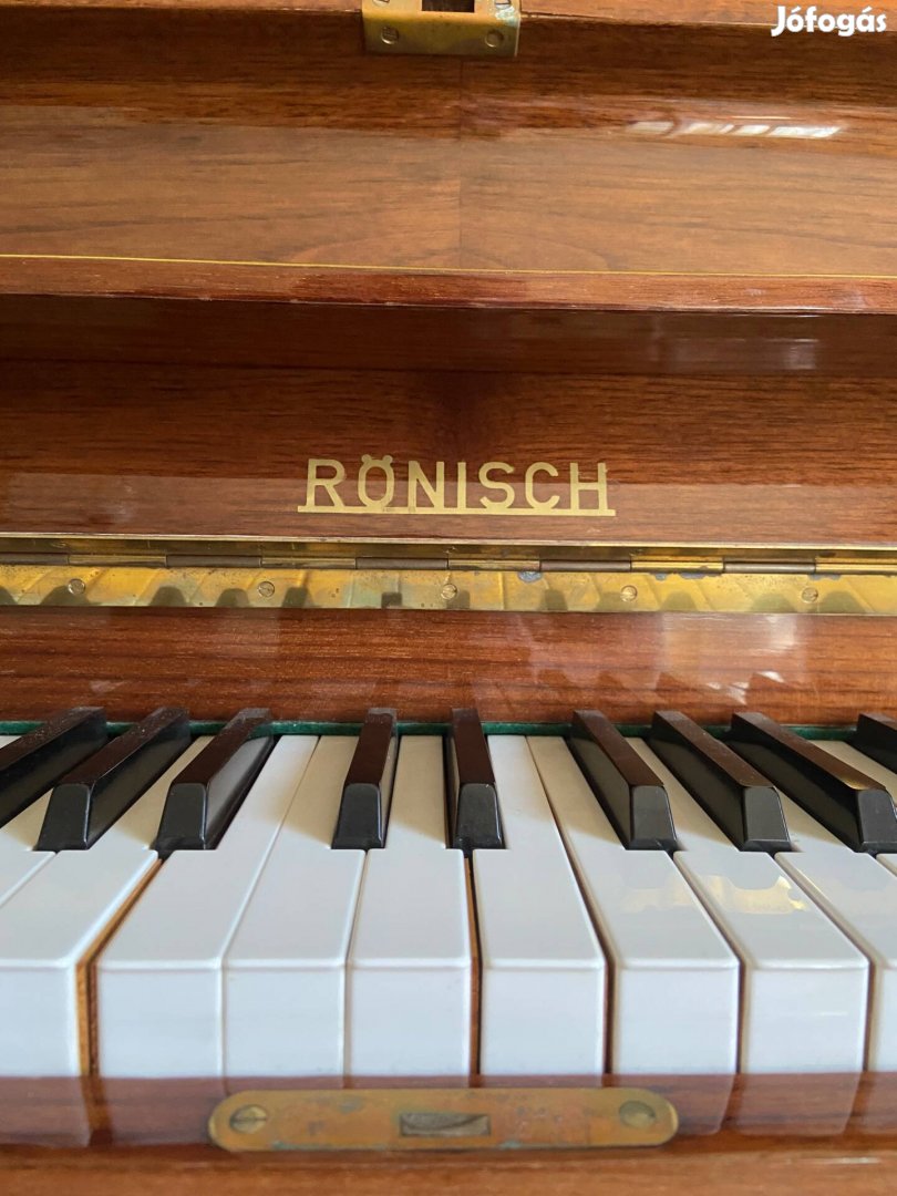 Rönisch Zongora De Luxe