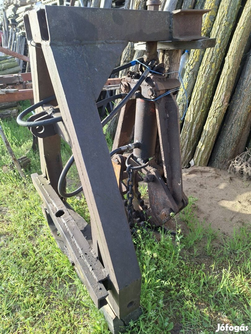 Rönkvonszoló csipesz 