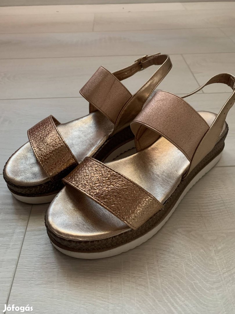Rosegold 39 es bőr platform szandál