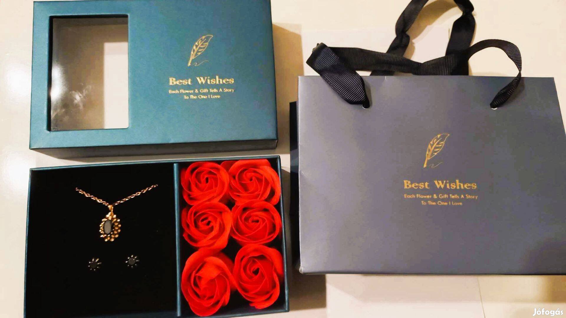 Rosegold Nyaklánc Fekete Ónix kő Medál 6db Rózsaszappan +Fülbevaló