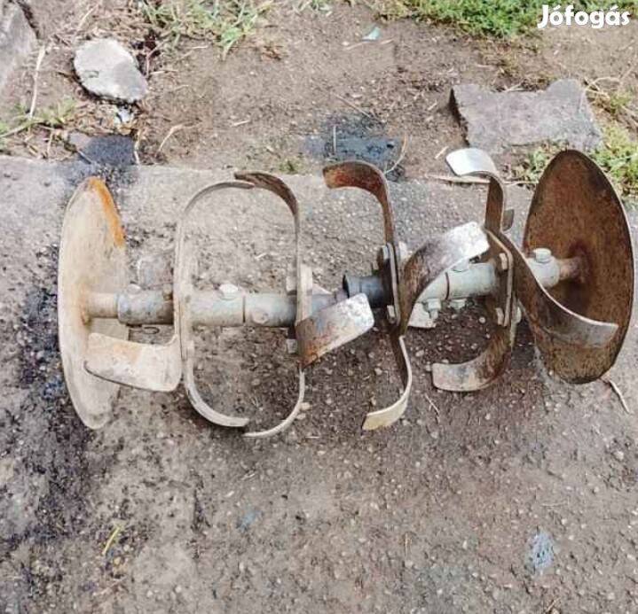 Rotációs kapálógép 7.5 Le