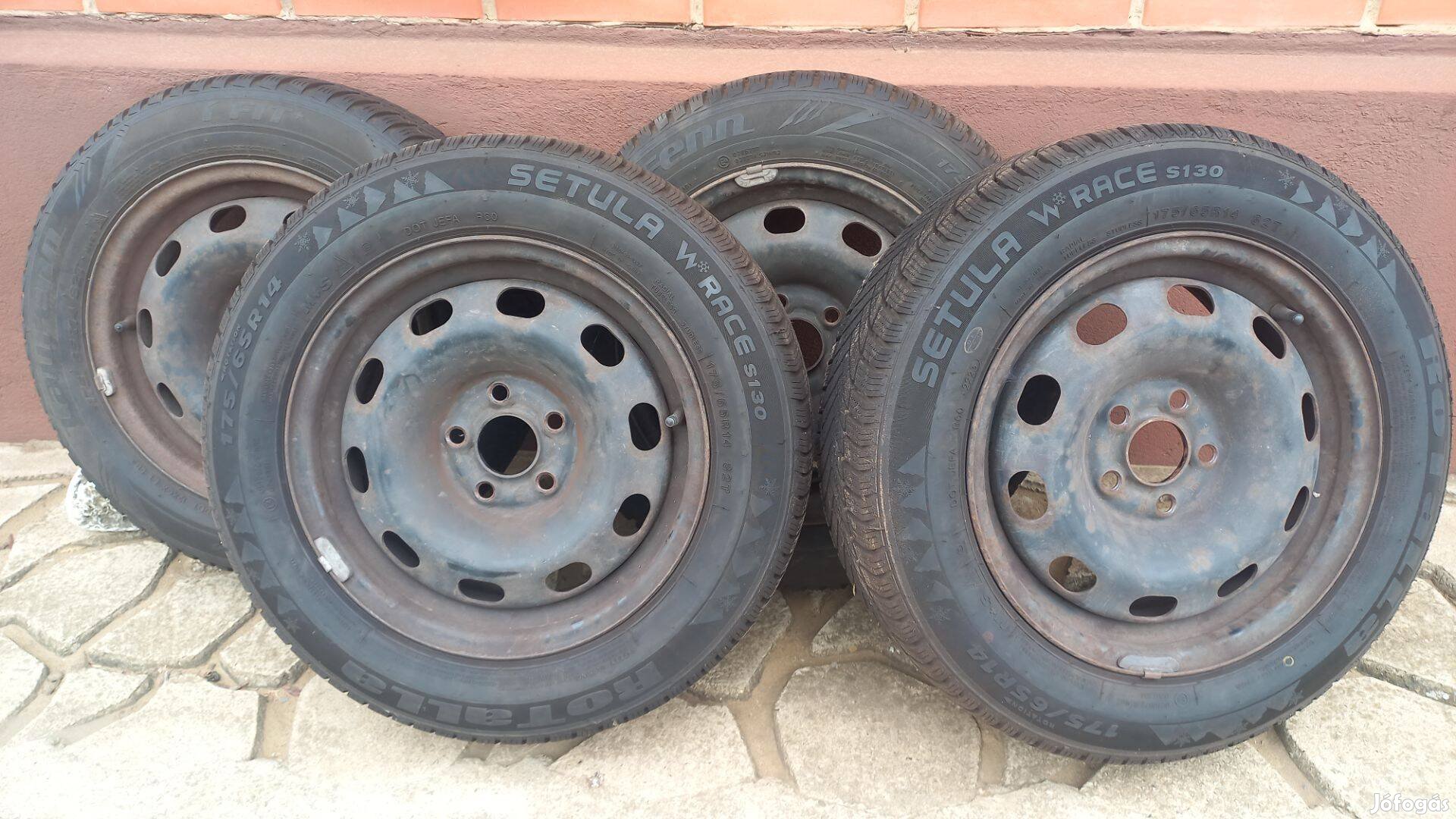 Rotalla 175/65/R14 gumiabroncs felnivel 6Jx14H2 téli