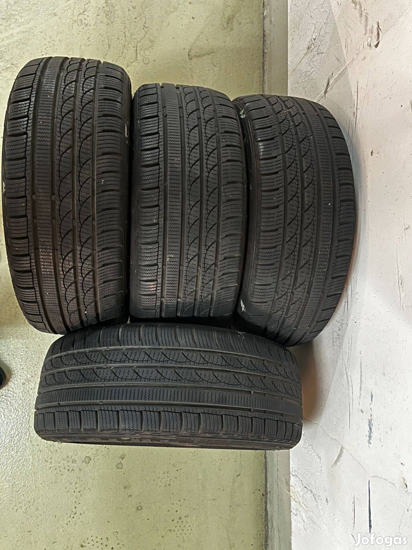 Rotalla S210 XL 205/45R17 88v 4db