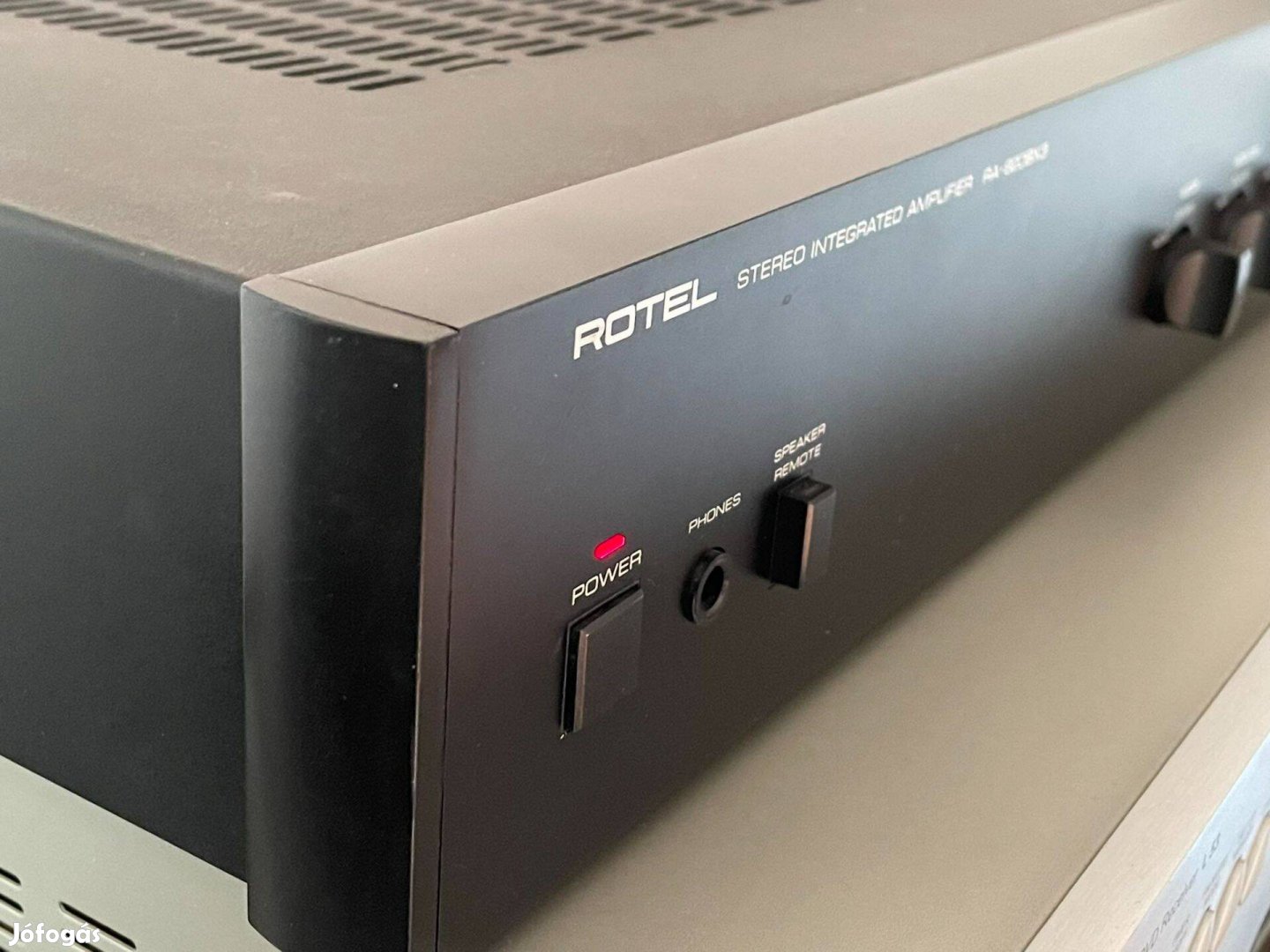Rotel RA-820 BX3 Audiofil sztereó erősítő kiváló, gyári állapotban