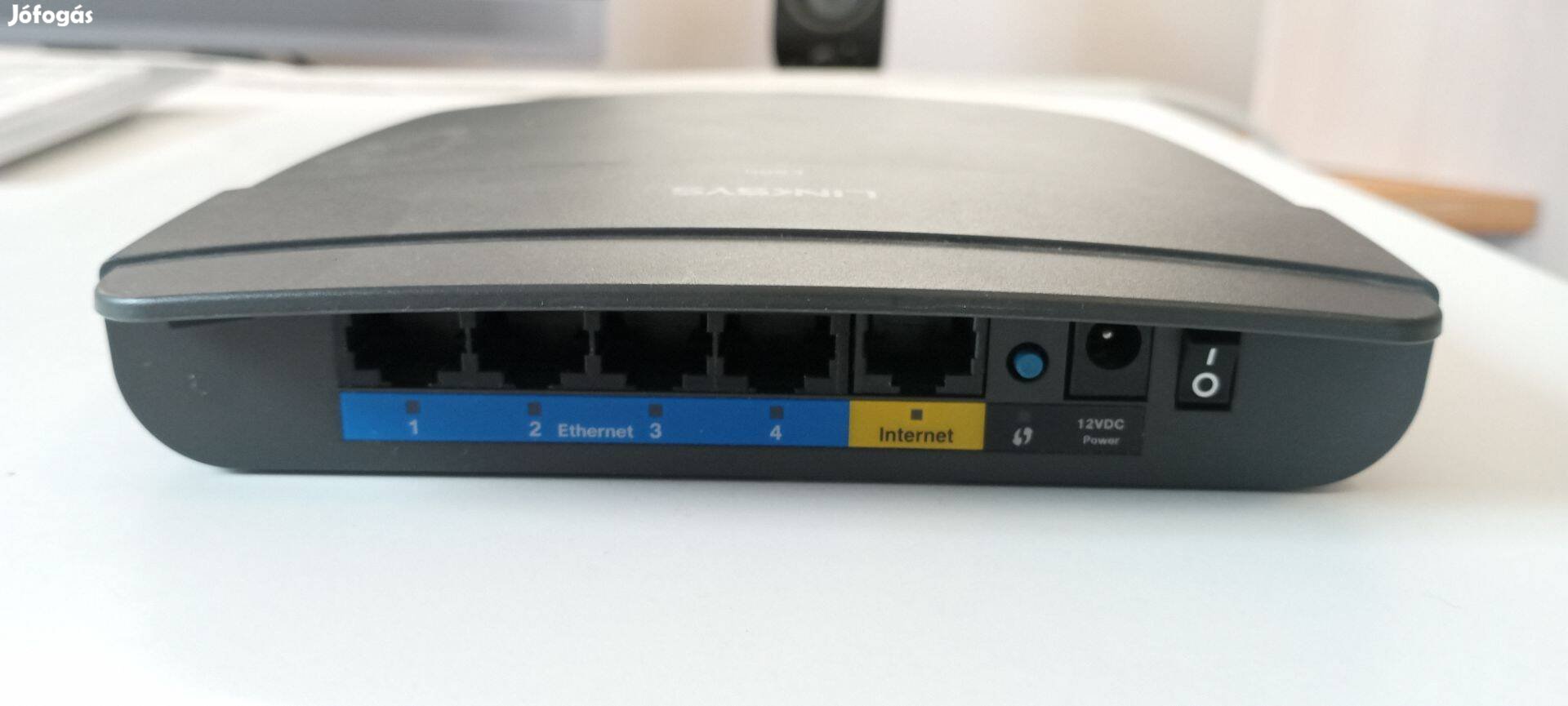 Router, Network switch: Linksys, Netis, Mercusys 100Mbit/s